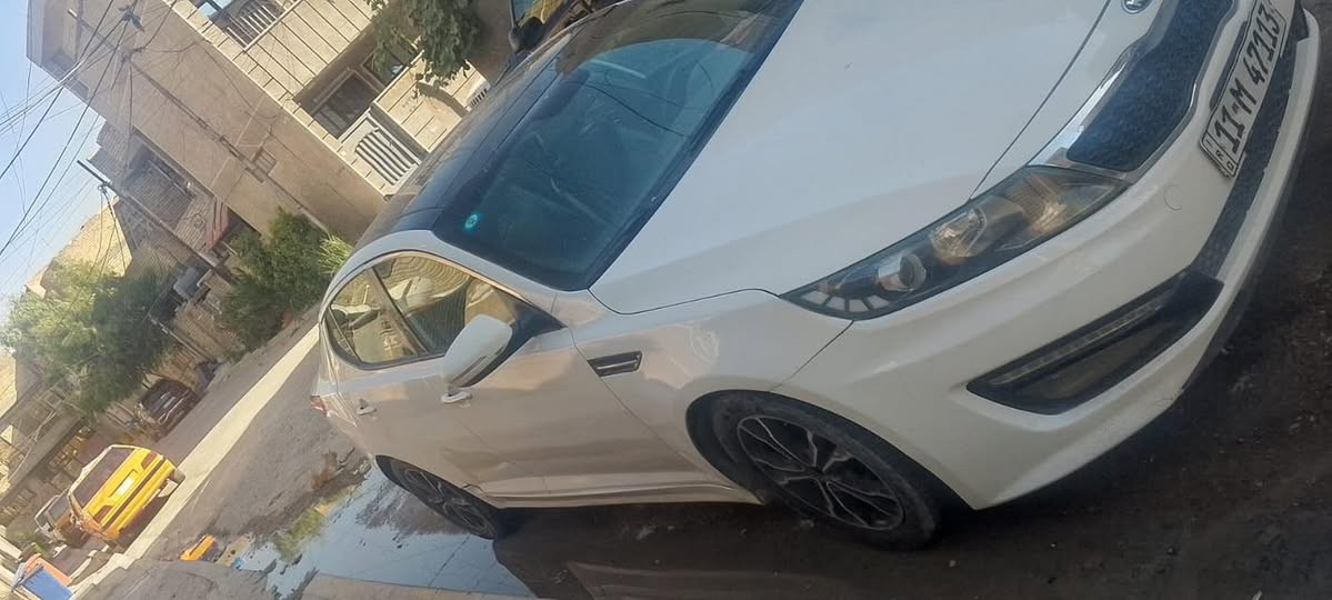 أوبتما موديل 2013 أمريكي حادثها جاملغ خلفي السياره مصبوغه حزام السياره جاهزه بص صدرها الأمامي فول كير مكينه كفاله تبريد ثلج عارضها ب 90 هاذا رقم تلفوني ***********
