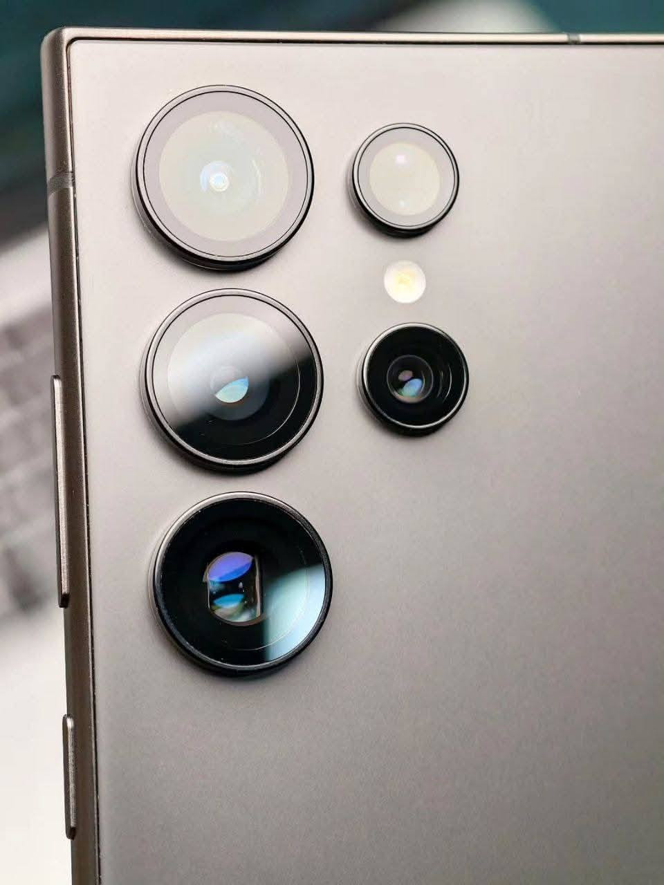 السلام عليكم  الترا اس 24 وكاله وكاله كامل غراض وبضمانه سعر 900 قفل  مكاني سماوه مراسلة وات ساب ***********
