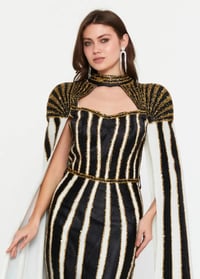 فستان • يدوي • مقاس ٣٨