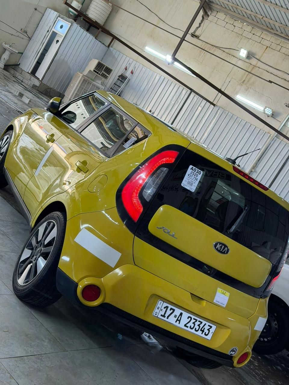 سلام عليكم البيع كيه صول ٢٠١٥ رقم  مثنئ بسمي مشروع وطني سياره لون ليموني كفاله ضربه وصبق وتبديل وغرق كلين تايتل سياره فول موصفات محرك ٢٠٠٠ دوش ويل ٢٠ وسعر ١١٤ وبيه مجال مكان سياره ناصريه 
***********
