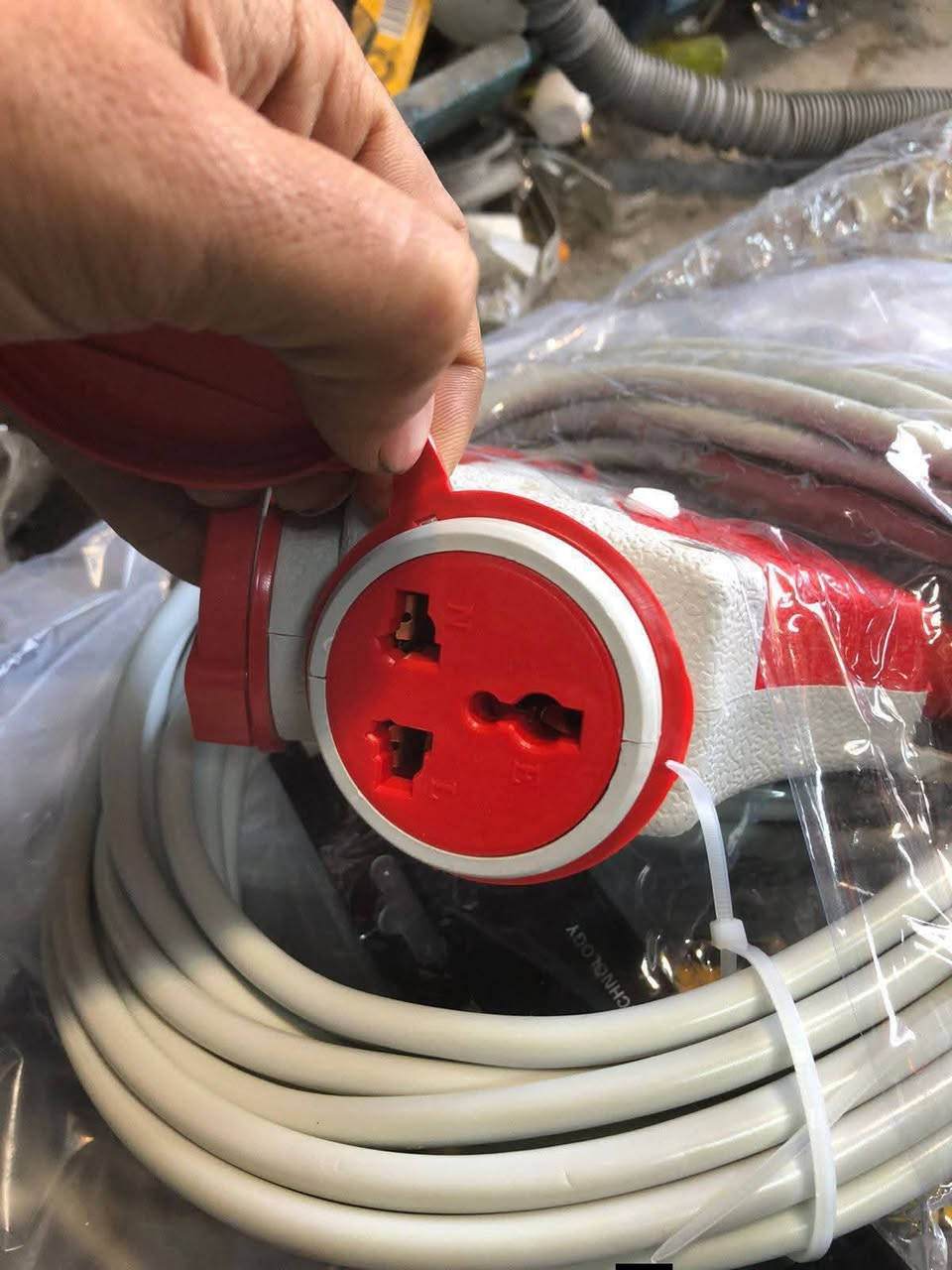 سيار كهرباء عشره متر نحاس درجه اولى والسمك اثنين ملم بسعر ١٤ الف


**إذا كنت صاحب هذا الإعلان وتريد حذفه لأي سبب، رجاءا أرسل رسالة إلى الدعم الفني**