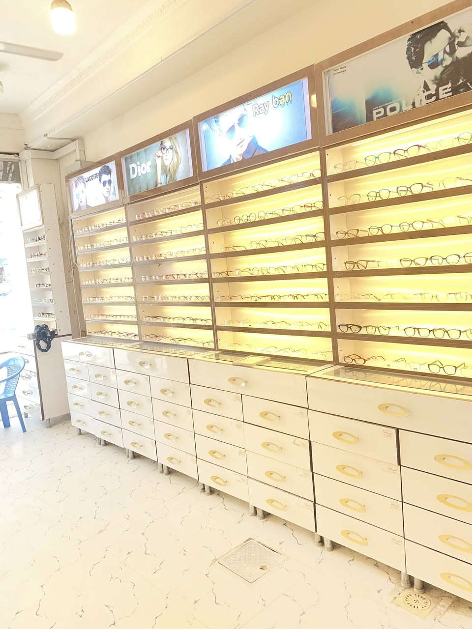 للبيع


**إذا كنت صاحب هذا الإعلان وتريد حذفه لأي سبب، رجاءا أرسل رسالة إلى الدعم الفني**