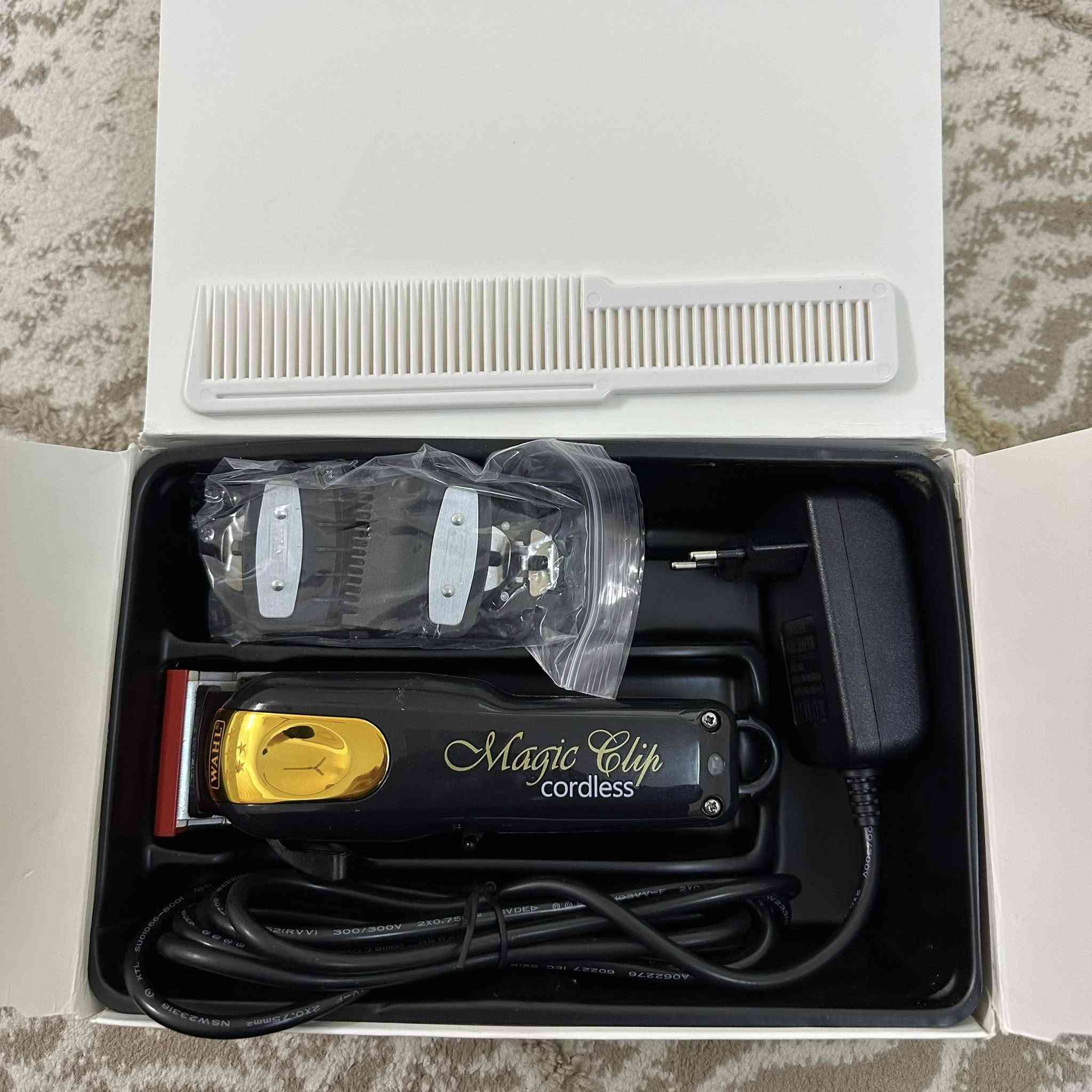 وال ماجك جديدة مامستخدمة ملحقاتها كاملة صوت ناعم بدون اي عيب بالشرط السعر 75 الف


**إذا كنت صاحب هذا الإعلان وتريد حذفه لأي سبب، رجاءا أرسل رسالة إلى الدعم الفني**