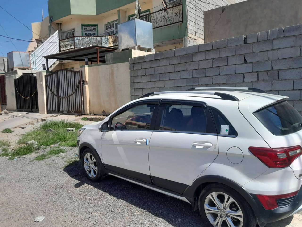 � للبيع – سيارة BAIC X25 موديل 2020
📍 الموقع: ديالى الخالص
📌 رقم: ديالى رقم انكليزي سنويه لل 2031
🎨 اللون: ابيض
📄 السيارة: حرة ثاني يوم باسمك
ماشيه :  28 الف

⚙️ المواصفات:

محرك 1500 سي سي (تيربو)
گير أوتوماتيك سبورت
مكينة وگير ياباني
شاشة لمس
حساسات خلفية
تحكم بالستيرن
إشارات بالمرايا
مثبت سرعة
تبريد شغال
كشنات جلد
السعر : 85 وبيها مجال
💎 سيارة نظيفة
للإستفسار التواصل : ***********
