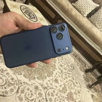 أيفون 17 برو ماكس شريحة إلكتروني ذاكرة 256 بطارية 100 عدد الدورات 50 ا...