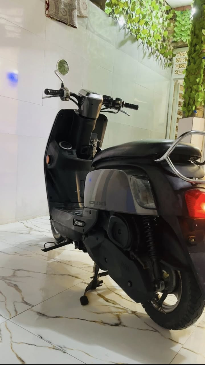 سلام عليكم للبيع دراجه بوليس نوزل2014نضافه فول كهربائيات شغاله سلف شوكت ماتجي نكره ما ناقصه شي كامله سعر700وبيه مجال حك جيه 
متواجد وتساب ونتصال ***********
