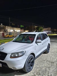 ادوات ادوات سنتافي موديل 2010 كاز سياره جديده جاهزه الاستسفار 07770882...