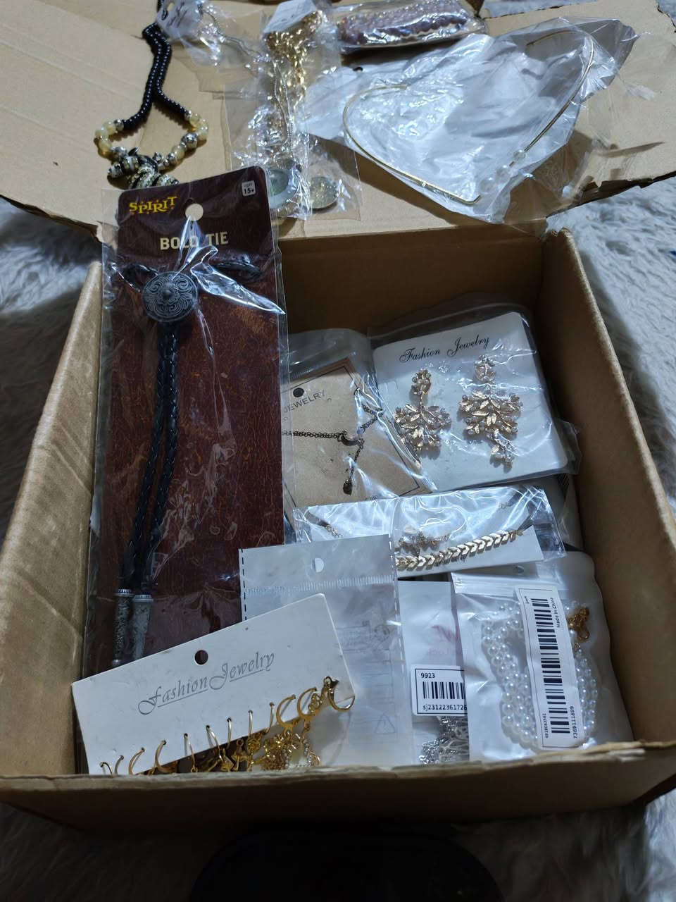 عرض ناري ومحدود 🔥🔥
إذا تدورين ربح مضمون وبضاعة تمشي بسرعة… هذا العرض إلك 💯
✨ كراتين إكسسوارات مشكّل بالكيلو ✨
شي أن + موديلات عصرية ترند 💃
💥 سعر الكيلو فقط 30 ألف مع التوصيل 🚚💨
يعني تربحين من أول بيعة!
📦 تشكيلة ضخمة (تراجي – سلاسل – خواتم – أساور)
😍 موديلات ترضي كل الأذواق
🔥 مناسبة للبيع أونلاين أو بالمحل
⏳ الكمية محدودة… واللي يلحق يلحق!
لا تضيعين الفرصة وتبقين تتمنين 👌
📩 احجزي هسه قبل لا تخلص البضاعة


**إذا كنت صاحب هذا الإعلان وتريد حذفه لأي سبب، رجاءا أرسل رسالة إلى الدعم الفني**