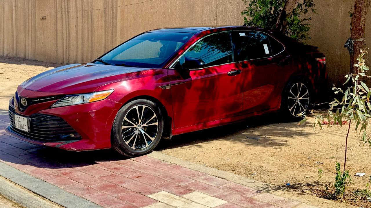 سلام عليكم
لبيع  XLE كامري 2018

رقم بغداد بسمي 

فول موصفات 

*فتحه بانوراما

*سايد بريك دكمه 

*بصمه اشاير ترحيب

*تحديد مسار +سياقه ذاتيه + رادار امامي و جانبي

*كشتات كهرباء جلد + تدفئه و تبريد 

*حساس امامي و خلفي 

*نظام اسبورت + نظام ايكو

*ضرر بس بالصوره 

*جام اربع اوتو 

و بعد هواي موصفات ماذاكرهن 

عنوان كربلاء السعر ١٨٥ وبيها مجال بسيط 

للاستفسار ***********
