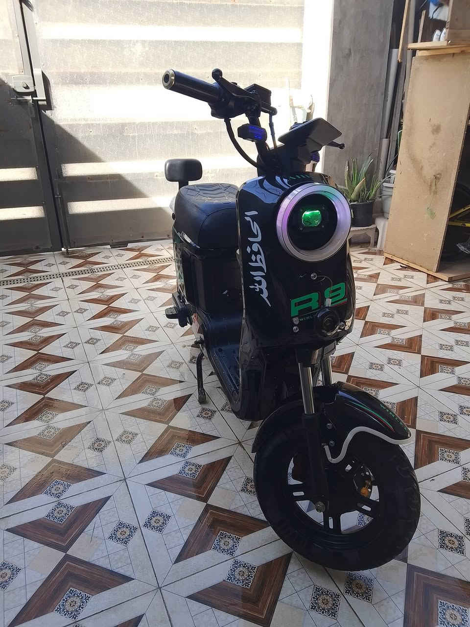 السلام عليكم 👋
دراجة شحن R9 للبيع 

فول نضافة ومواصفات 👇

. 5 بطاريات نضيفات كلهن 
. كهربائيات شغالات 
. سويج وبصمة وكارت 
. بصمة تشغيل عن بعد
. نظام الرجوع الخلف (R)
. تقفل 109 عداد
. ملف 1500✈️

العنوان/ ديالى بعقوبة 
   السعر/ خاص مفتوح


**إذا كنت صاحب هذا الإعلان وتريد حذفه لأي سبب، رجاءا أرسل رسالة إلى الدعم الفني**