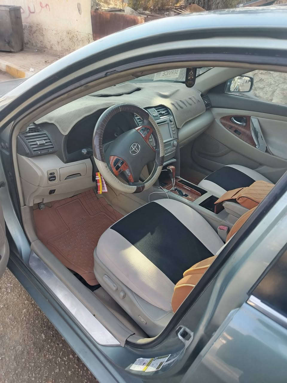 كامري 2008 وارد امريكي فول فتحه جلد صاج محرك حاويه جديد كير جديد سيارة جاهزة صدر  مشط ستيرن 
رقم بغداد بأسمي 
السيارة مصبوغه حزام بدون قمارة 
جراد فقط من غير اي حادث 
الأنبار هيت ***********
