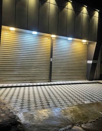 محلات ٢ • ١٢٥م • ملك صرف