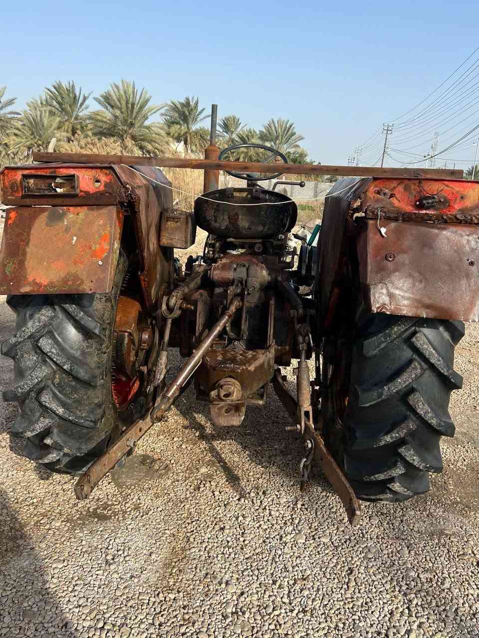 السلام عليكم  عنتر موديل 84 مكينه نضيفه شغاله نكره سلف باتري جديد تخم تاير جدد شادله بور ستيرن شغاله وكلش خفيف سترينه جاهزه نكره سلف مع فدان رايده ب (4) ملاين وبيه مجال للشراي مكاني بابل المسيب مكلف بالنشر شراي يتصل براعيه ***********
