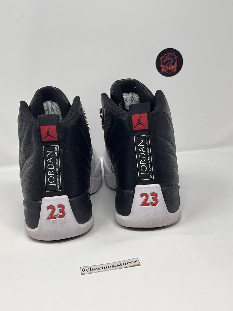 Nike Jordan 12
الحجم:45(29سم) 
  الوصف: باله فيتنامي نظافة ممتازه ، جلد طبيعي ، ارضيه كاربون، كشخة او لجماعة كره السلة

السعر: 35   الف دينار عراقي.

🚚 يوجد توصيل لجميع المحافظات وجميع المناطق في العراق

ادخل انستا شوف القطع القويه المتوفره 
https://www.instagram.com/hermes.storex?igsh=MTQwdWQ4OTZ1YmxoMg%3D%3D&ut


**إذا كنت صاحب هذا الإعلان وتريد حذفه لأي سبب، رجاءا أرسل رسالة إلى الدعم الفني**