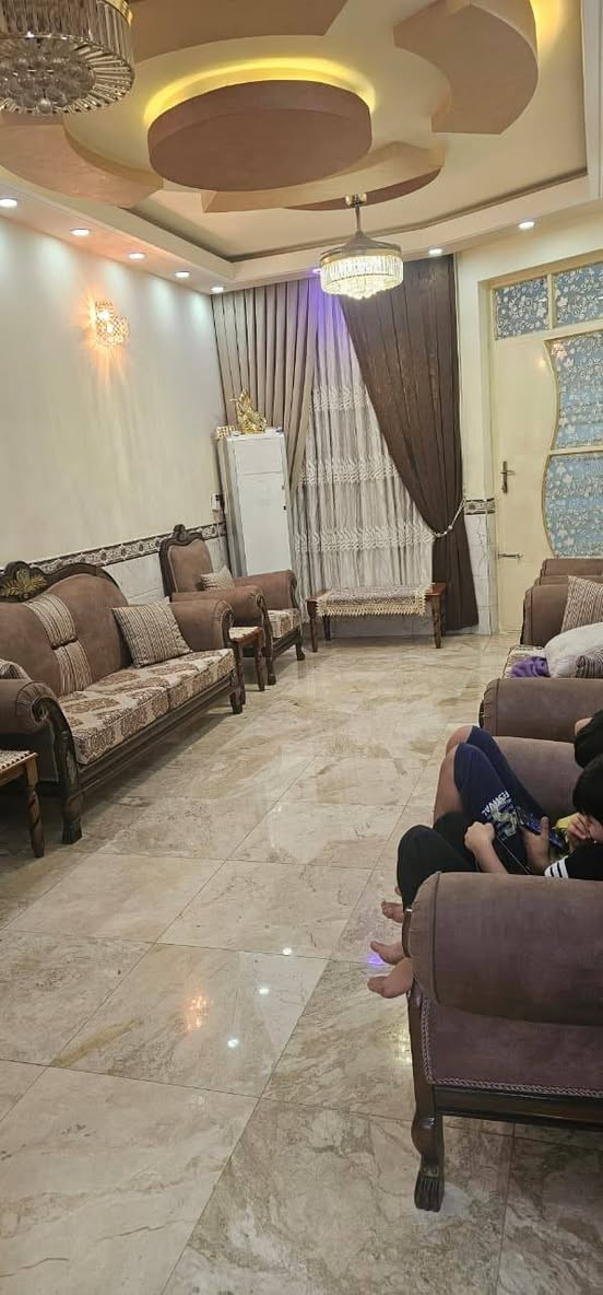بيت للبيع في منطقة جكوك
المساحة 150م
 
الواجهة 7.50
النزال 20
عرض الشارع 15

السعر خاص


**إذا كنت صاحب هذا الإعلان وتريد حذفه لأي سبب، رجاءا أرسل رسالة إلى الدعم الفني**