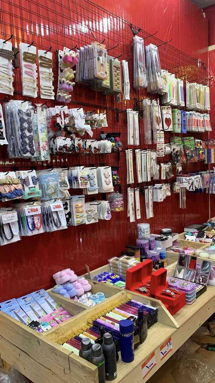 السلام عليكم محل اكسسوارات   للبيع بسوك العبيدي بسوك القديم السبب لعدم التفرغ تواصل ***********واتساب
