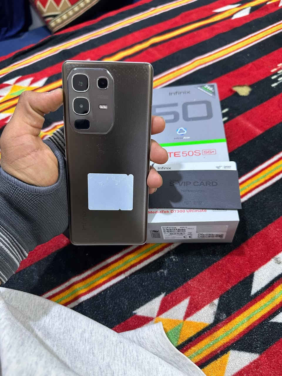 اسلام عليكم جهاز lnfinix NOTE 50S 5G ذاكره 256 عشوائي 16 جهاز نضيف بشكل ما مبدل بي اي شي ستخدام شخصي مال بيت وبي كارت الضمان سنه استقبل مراوس كامرته قويه بشكل الجهاز من الأخير نضيف بشكل سعره 270 مكاني البصره الحيانيه رقمي للستفسار *********** بي واتس

