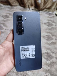 مراوس • ايفون 12 • نجف