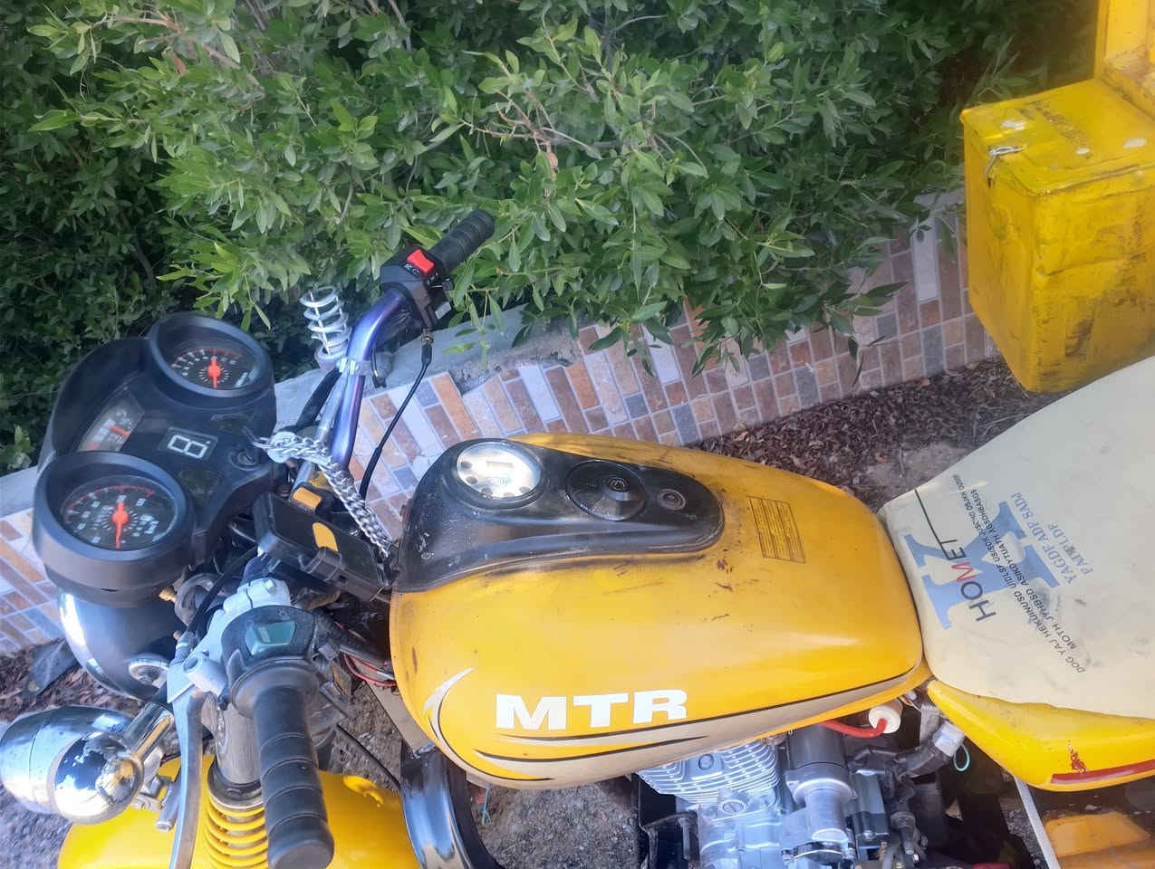 ستوته امتيار الون اصفر نظيفه كلش محرك اليفان محركه200وسعر مالها راسلني على هاذا رقم *********** وستوته سنويه ورقم
