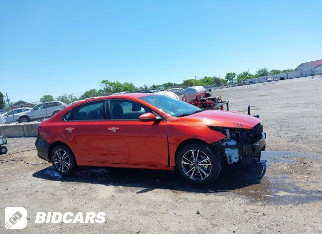 فورتي موديل ٢٣ 
كفاله من حادث فقط تبديل جنطه بامريكا
حادثها فقط شخوط
سونارها مرفق مع صور الحادث
لون مميز
علما السياره اني مستوردها ومرقمها بغداد الدولي
سياره مال بيت
للبيع ١٥٥
مكان مسيب
***********
