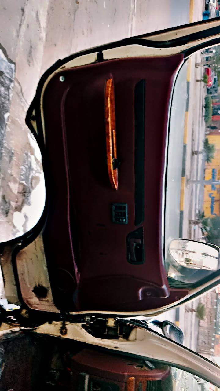 السلام عليكم فتون للبيع السياره موصليه كامله دوشمه جديده كهربايات شغاله السياره احله  من الصور كير ومحرك واكسل كاملت السعر 43 وبيه مجال بسيط رقم الهاتف ***********،***********
