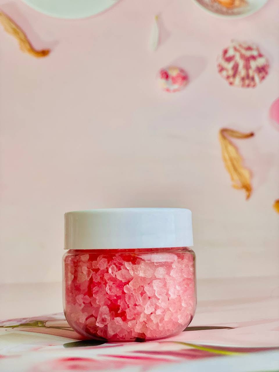 ✨ ملح البحر برائحة Baby Powder ✨🩷

دللي بشرتج بنعومة وانتعاش يدوم 🌸💖
ينظف البشرة بلطف ويساعد على إزالة الشوائب ويمنح الجسم رائحة بودرة الأطفال الهادئة 🤍🫧

🎀 الحجم: 50 غرام
🎀 مناسب للاسترخاء والعناية بالجسم
🎀 يترك البشرة ناعمة ومنتعشة

💗 ريحة راقية ونعومة من أول استخدام

العلبة 50 غرام
 السعر 5 الاف
. 
. 
. 
. 
. 
. 
. 
. 
#skincare #glowingskin #العناية_بالبشرة #بشرة_صافية #glassskin ✨


**إذا كنت صاحب هذا الإعلان وتريد حذفه لأي سبب، رجاءا أرسل رسالة إلى الدعم الفني**