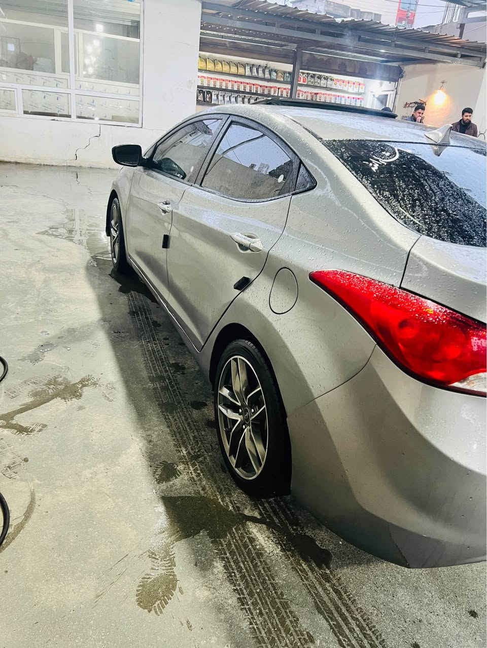 ئه لنترا DUBAIمؤديل 2013قه پات مواسفات گيرو مه كينه بن شه رت هه مو گياني به شه رت 
شوين. سؤران
ژم .*********** شمشمل, السليمانية
