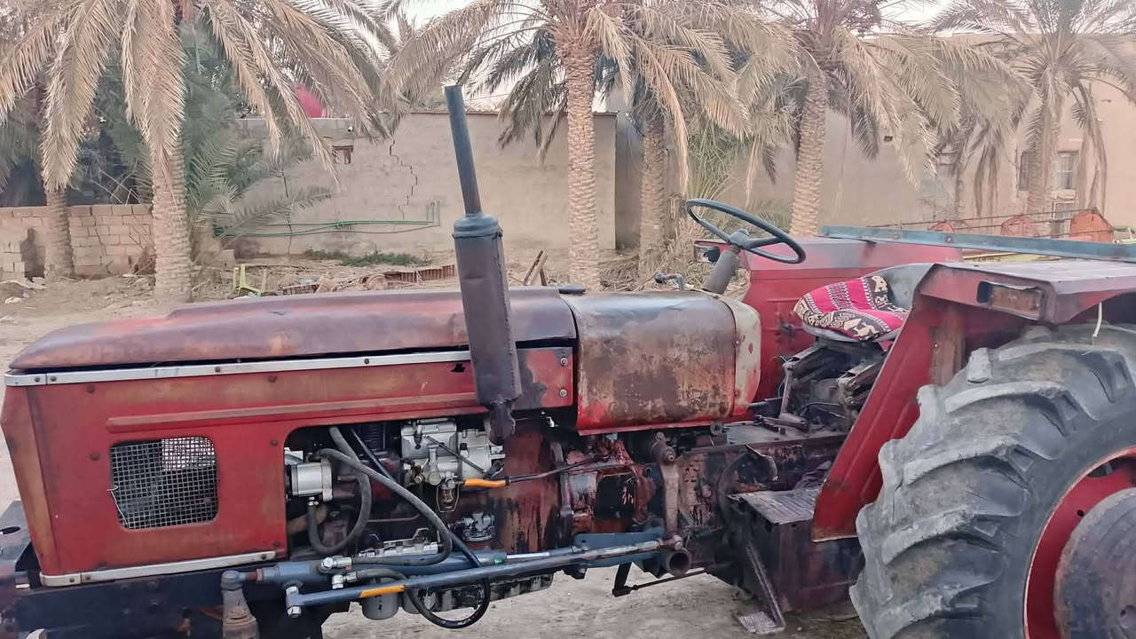 السلام عليكم ورحمة الله
عنتر للبيع مديل 85 نضيفه 
بدون مكاني نجف /مشخاب

***********
