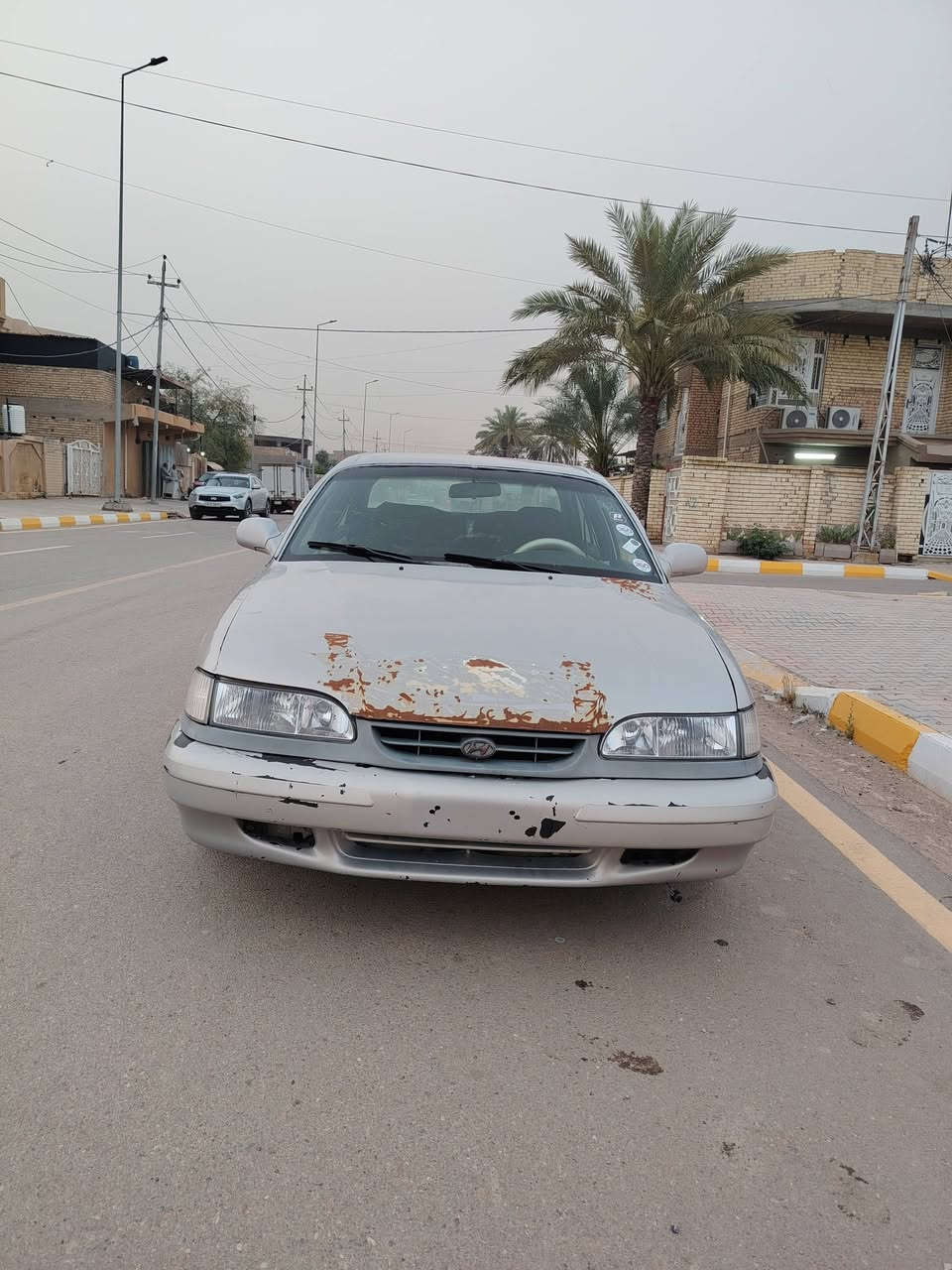 سلام عليكم شباب عندي سوناتا تو رقم بغداد كلشي بيه شغال تبريد ثلج كير عادي مكينه 2000  أريد مراوس بطه ونطي فرق أو بيع  سعر 42  رقم الهاتف ***********
