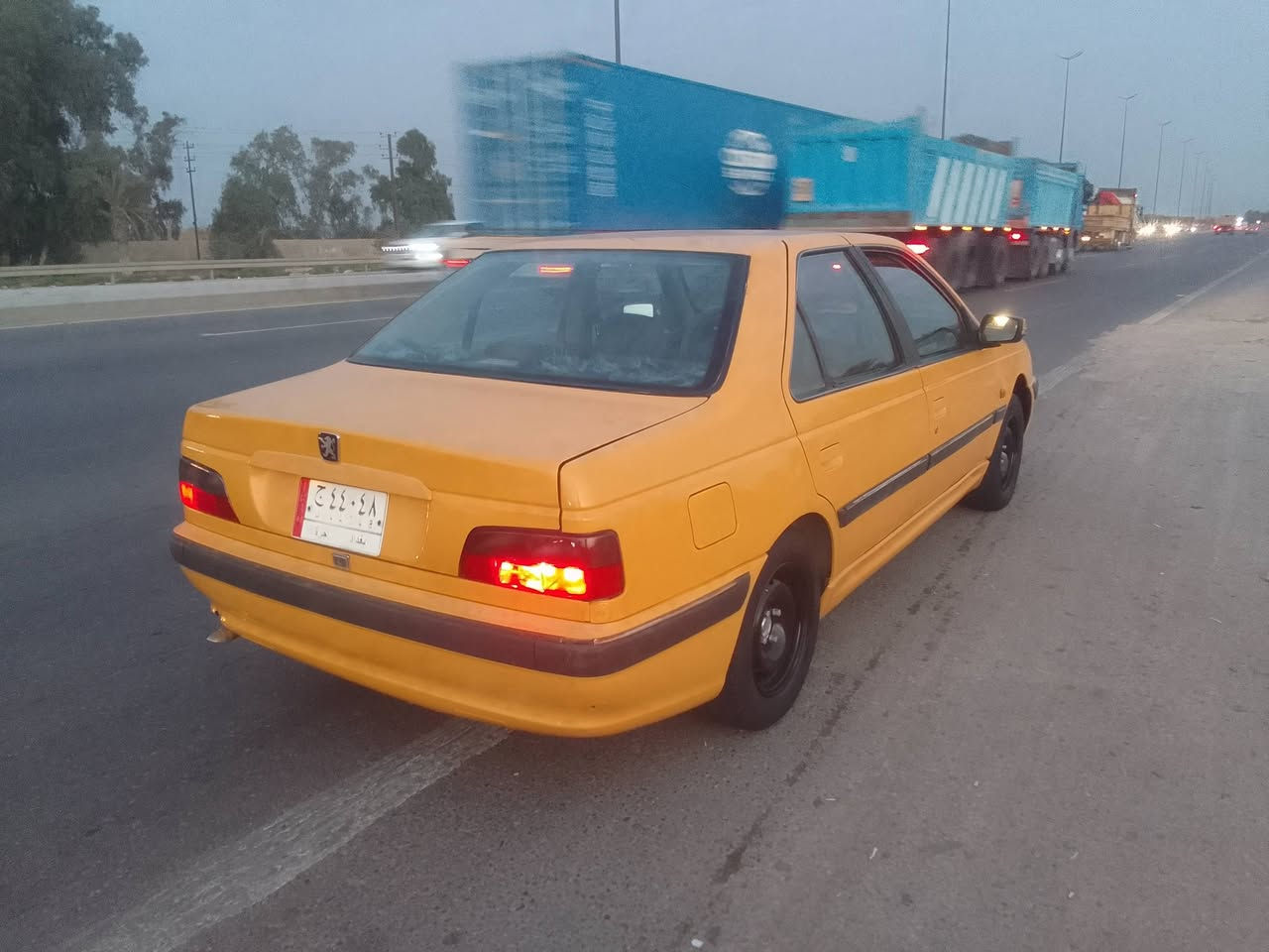 بارص موديل 15كير محرك تبريد صدر  كهربايات كلها على وظع الشركه  لا ظربه ولا صبغ مكاني بغداد الطالبيه  لاستفسار ***********
