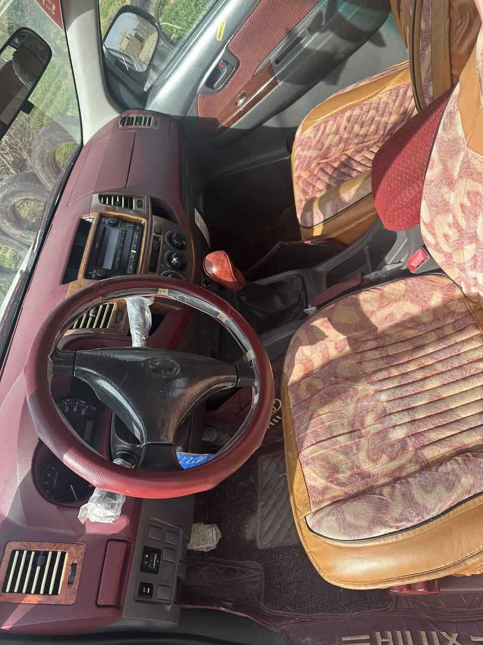 سلام عليكم
بكم عذاري 2012 سياره جاهزه مال جناي 
شاصي 12 
سياره ماشيه 105الف حقيقي 
السعر 200وبيه مجال
*********** 
***********
