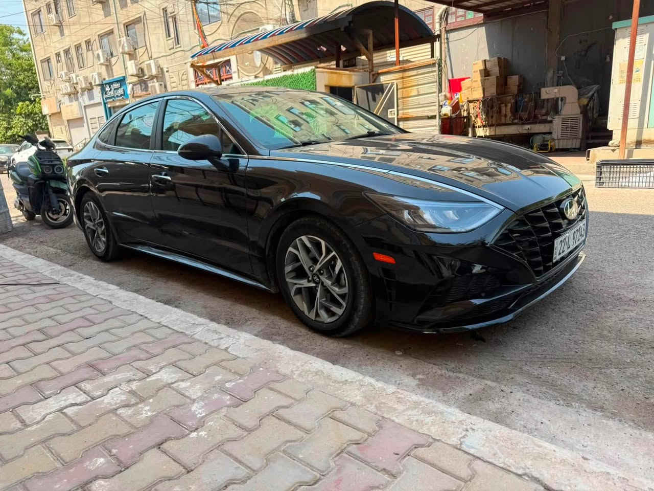 للتواصل عالرقم فقط ***********
مكان السياره بغداد الكاظميه

السعر  175 

سوناتا 23 فول مواصفات بنوراما 

رقم اربيل تحويل او وكاله باسم المشتري 

السيارة ضررها باب تبديل 

والبنيد طخه بسيطه  بي طعجه معدله بارد

ماشيه 29

بجمها كبس السيارة  

‏🔥 شواصي لغود كفاله عامة 

🛑 المواصفات،،،،

🔸-بصمة ابواب+ وبصمة تشغيل+ وبصمة جنطة سايد بريك بصمة 

🔸-تشغيل عن بعد 

🔸-بانوراما 

🔸-رادارات امامي وجانبي وتوقف ذاتي عن اقتراب السيارة

🔸-شاشه ديجتال وگيجات الكترونية متغيرة حسب اوضاع القيادة

🔸-شاشة لعرض الوسائط ومعلومات وتفاصيل   🔕

🔸-تدعم خاصية ابل كار بلي

🔸-شاشة لمكيف الهواء وعرض تفاصيل درجات الحرارة

🔸-فتح الجنطة الي عند الاقتراب منها 

🔸- اضائة ليد امامي خلفي + عدسات زنون عالي وناصي

🔸-قطعتين تبريد +تبريد منفصل مناخين

🔸-كشن السائق كهرباء

🔸-شحن واير لس وكذلك يدعم الشحن السريع

🔸-منافذ شحن واير + منافذ usb 

🔸-ويل كب رياضي

🔸-انارة عند الاقتراب من بصمة ابواب السيارة

🔸- اربعة وضعيات للقيادة

‏🔸-sports +smart +costume +normal

🔸-گير بصمة (دگم) 8 نمر

🔸-تحديد مسار

🔸-قيادة الية

🔸- تحديد سرعة 

🔸-تحديد المسافة بين السيارتين للأمان والتوقف الياً عند الاقتراب

🔸- نظام ستيرن رياضي وعادي كذلك المحرك

🔸-كاميرا دوارة
