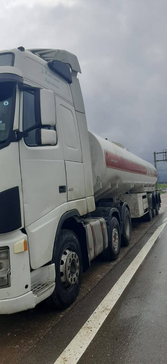 فالفو صهريج  جاهز للشغل
جي بي اس  تكيال كركوك
رقم كركوك   موديل  2003
السعر خاص   اتصال ***********
