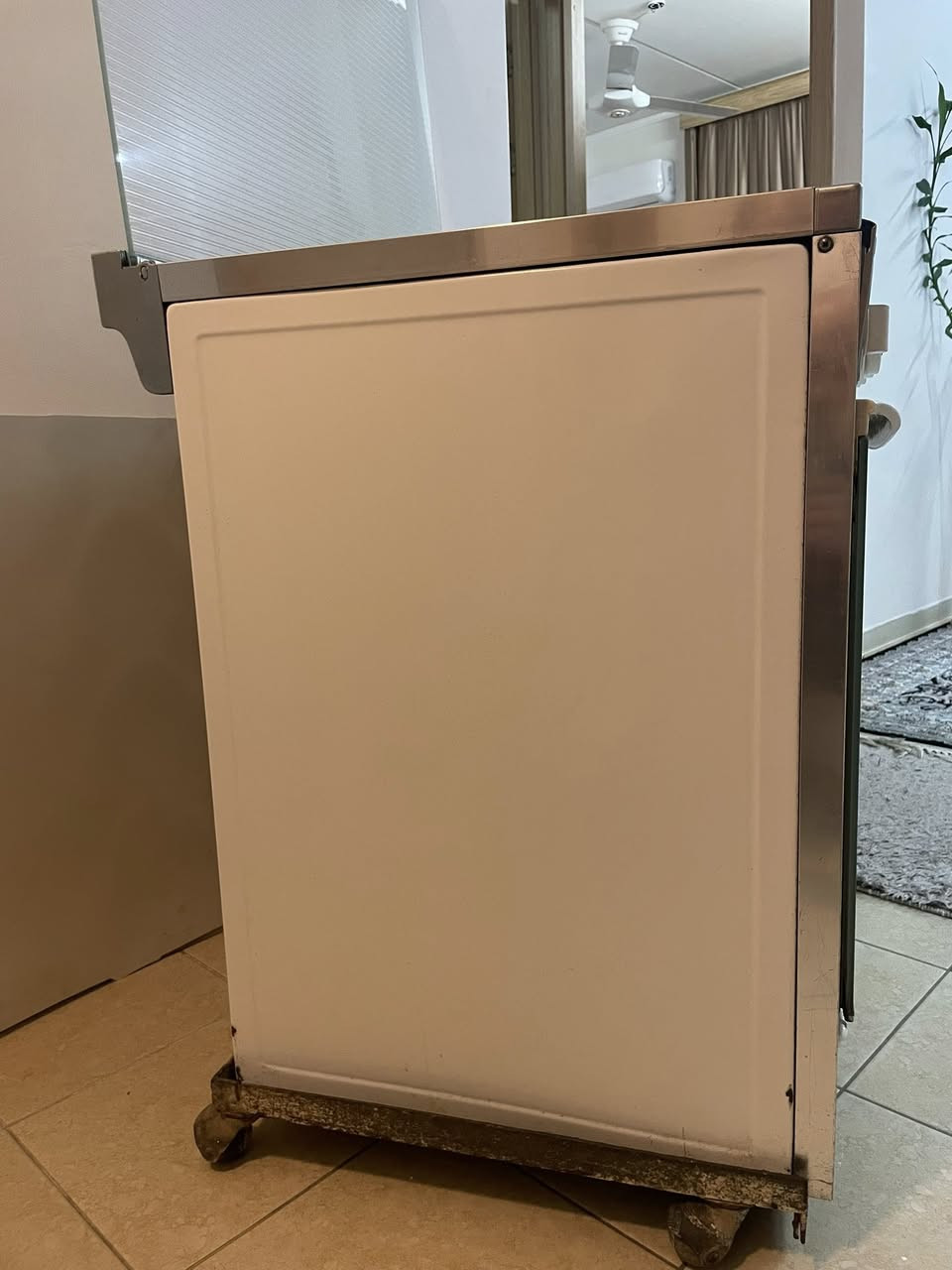 طباخ 5 عيوني
عشتار الاصلي شغال شرط نار زرقاء 
السعر 250 ألف 
مكاني مجمع بسماية.


**إذا كنت صاحب هذا الإعلان وتريد حذفه لأي سبب، رجاءا أرسل رسالة إلى الدعم الفني**