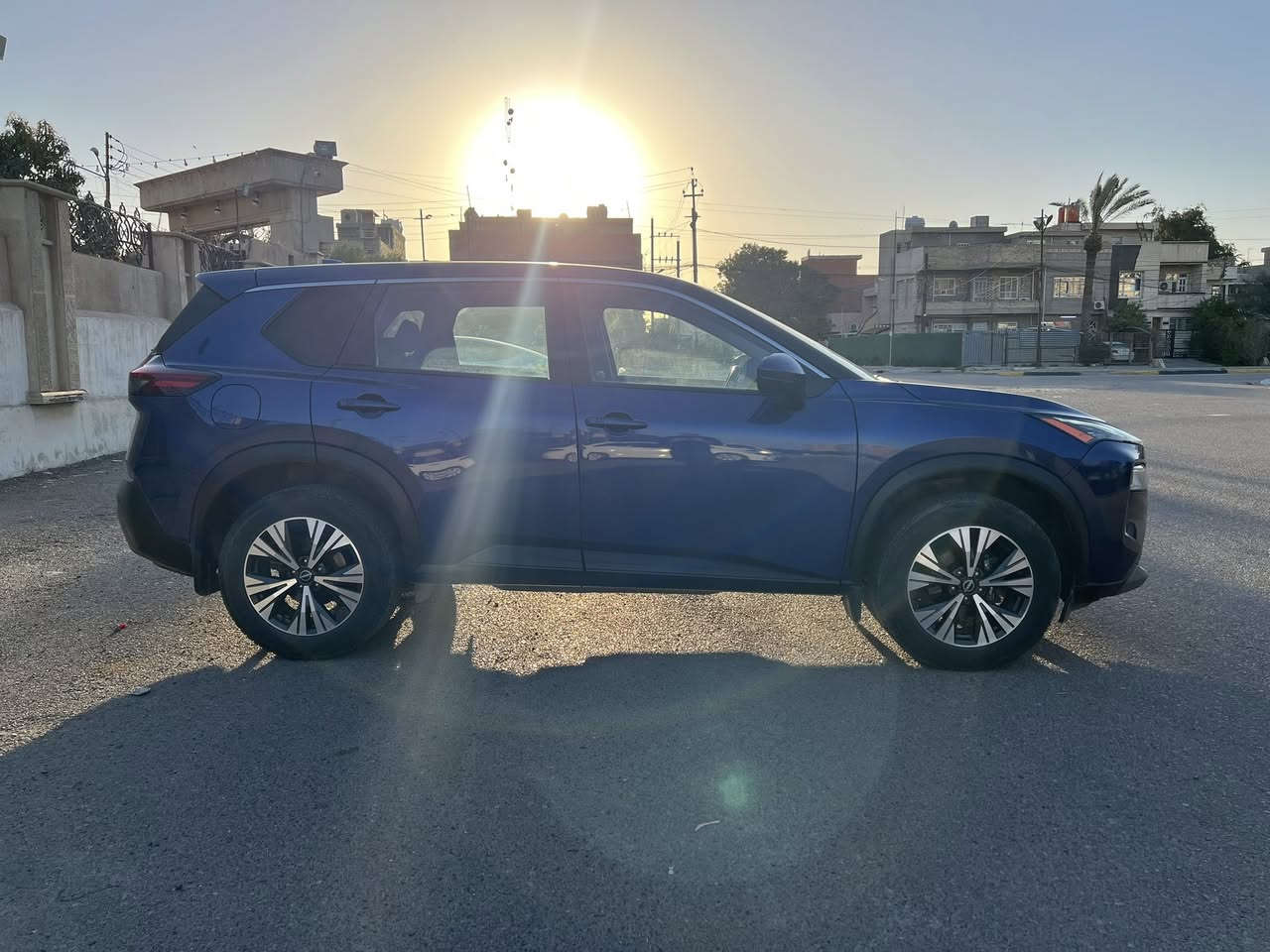 مرحبا للبيع نيسان روج 2023 محرك 4 سلندر 2500 السياره بدون حادث فقط مفتوح الجاملغ وراجع نفسه والجاملغ الثاني بي صبغ شبر السونار بلمنشور بدون ايرباك سياره على وضع الشركه مكاني بغداد سعره 185 للاستفسار ***********
