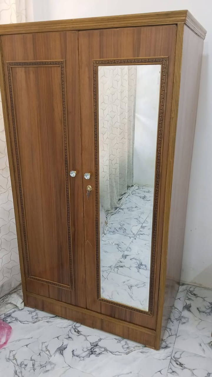 ‏
‏للبيع كنتور اصلي صاج وزن ثقيل سمك الواح الخشب 3ملم يدات والاقفال اصلية تصميمي مو شغل سوك ..

‏الارتفاع متر  و 64 سم

‏العرض 90 سم

‏‏الشراء 130 ألف البيع 80 مع المجال

‏تواصل ***********

‏العنوان بغداد الشعب الشارع العام
