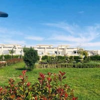 بان ستي باموك • ٢٠٠م • بيت جديد