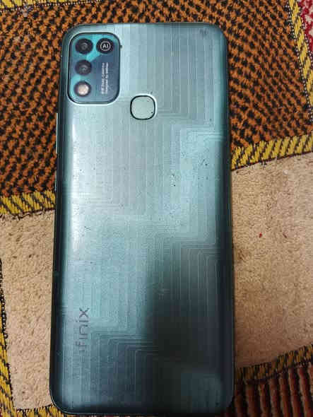 سلام عليكم هوت11بلي الجهاز جبير ونضيف ذاكرته 128 مكفول 💯عل فحص كلش نضيف نضافته اكثر من💯 كدامك شوفه سعره 70 بي مجال بسيط الشراي وخادمه الكم اختكم الرقم التواصل***********
