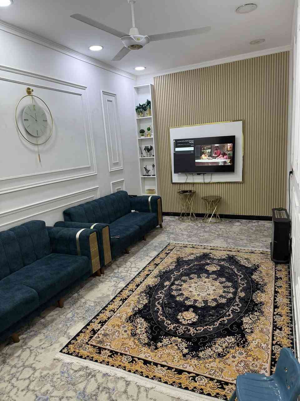 السلام عليكم دار للبيع 75متر طابقين بناء حديث 
الشعله ام نجم 
قرب اسواق السيد قريب ع مستوصف الوفاء 
متواجد فيس 
واتساب ***********
