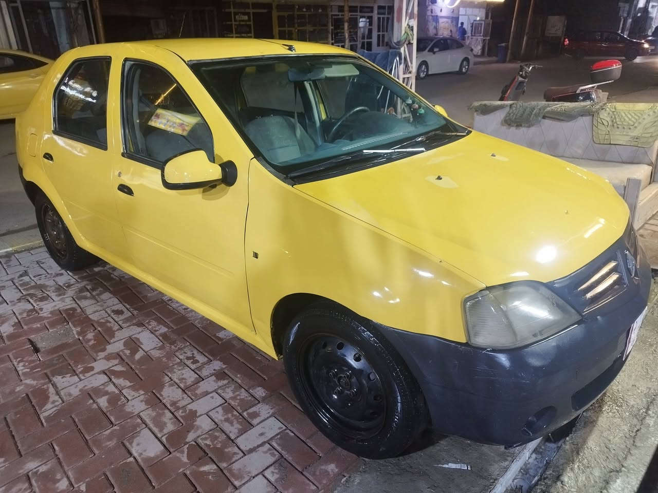 السلام عليكم رينو لوكان موديل ٢٠١٠ سيارة كير مكينه تبريد صدر كله جديد تخم تاير سيارة مصبوغه حزام للجماليه بيهة طخه بلجاملغ الخلفي فقط عارضه 32 السيارة مصفرة هيئه وغرامات مشروع وطني رقم التلفون ***********
