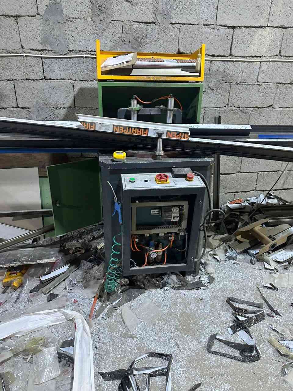 السلام عليكم مكاين pvc للبيع كلهن شغالات مابيهن اي مشكلة سعرهن 35 ورقة


**إذا كنت صاحب هذا الإعلان وتريد حذفه لأي سبب، رجاءا أرسل رسالة إلى الدعم الفني**