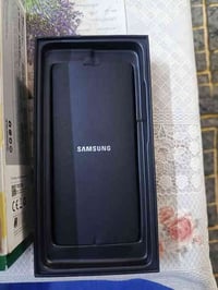 سامسونك ٢١الترا بحاله جيده تك شريحة أمريكي السعر ٣٢٥جهاز نضيف جدا أخو ...