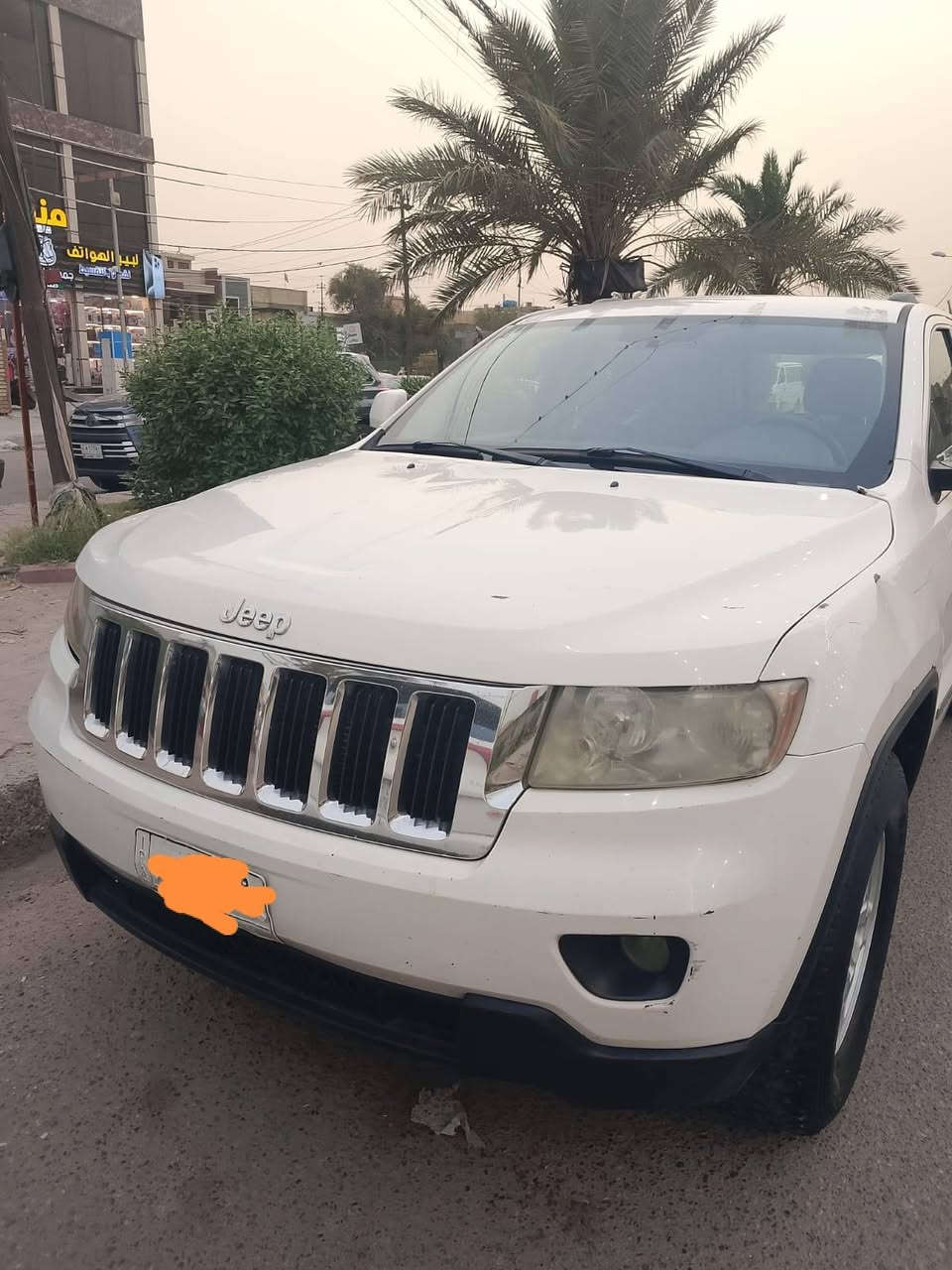 جيب لاريدو 2011 وارد أمريكي محرك 3600 لون ابيض رقم بغداد ومكان السيارة في بغداد السعر 125 ورقه 
موبايل ***********
