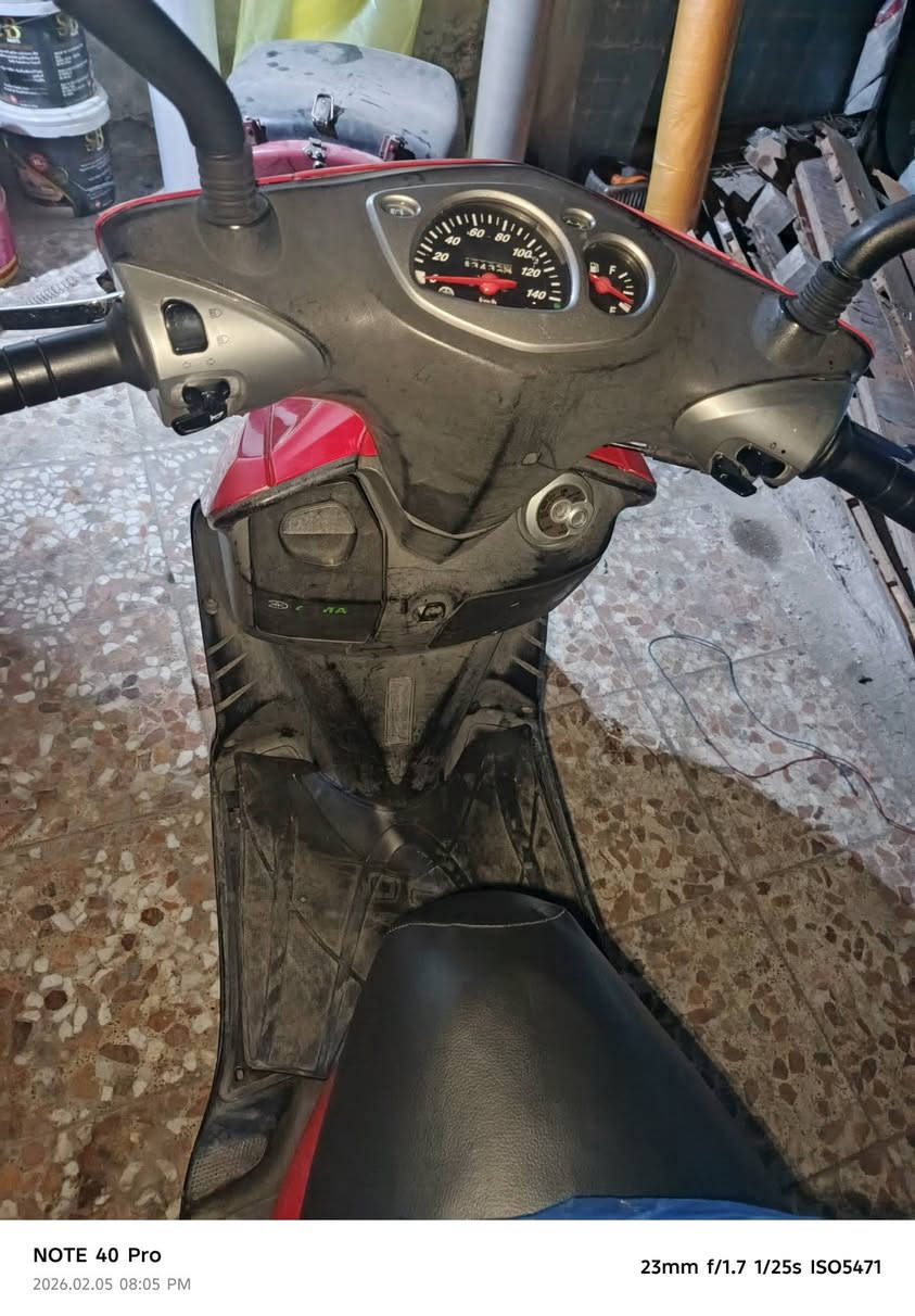 سكنس ١٤٠ بلاديه نكره سلف كلشي شغال وعل الابلاد رايدهه ب٤٠٠ وبيهه مجال بشعب شارع الصحه ***********
