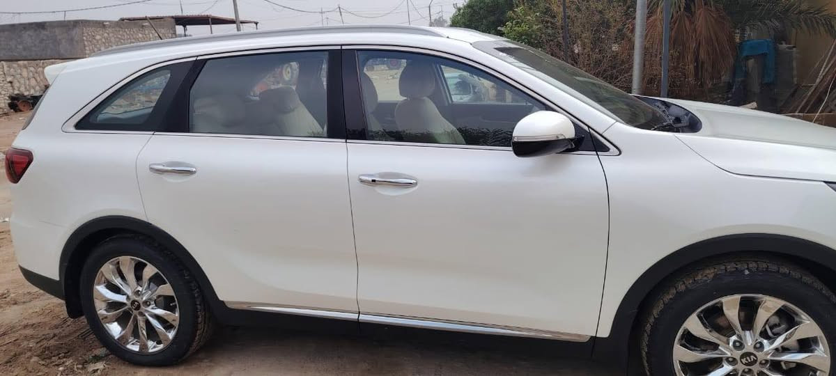 سورنتو خليجي موديل ٢٠١٩
رقم قادسية دولي 
سنوية لغاية٢٠٢٩
مكفولة كفالة عامة 
ستة سلندر
مكينة وكير مكفولات
كشنات امامية كهرباء
شاشة كار بلاي كبيرة
إشارات سورنتو ضوئية دواسات الأبواب  الامامية 
تخم تايرات جديد
جنطه كهرباء
محدثة شباك ٢٠٢٠
مكان السيارة الديوانية 
للاستفسار الاتصال على الرقم ***********
