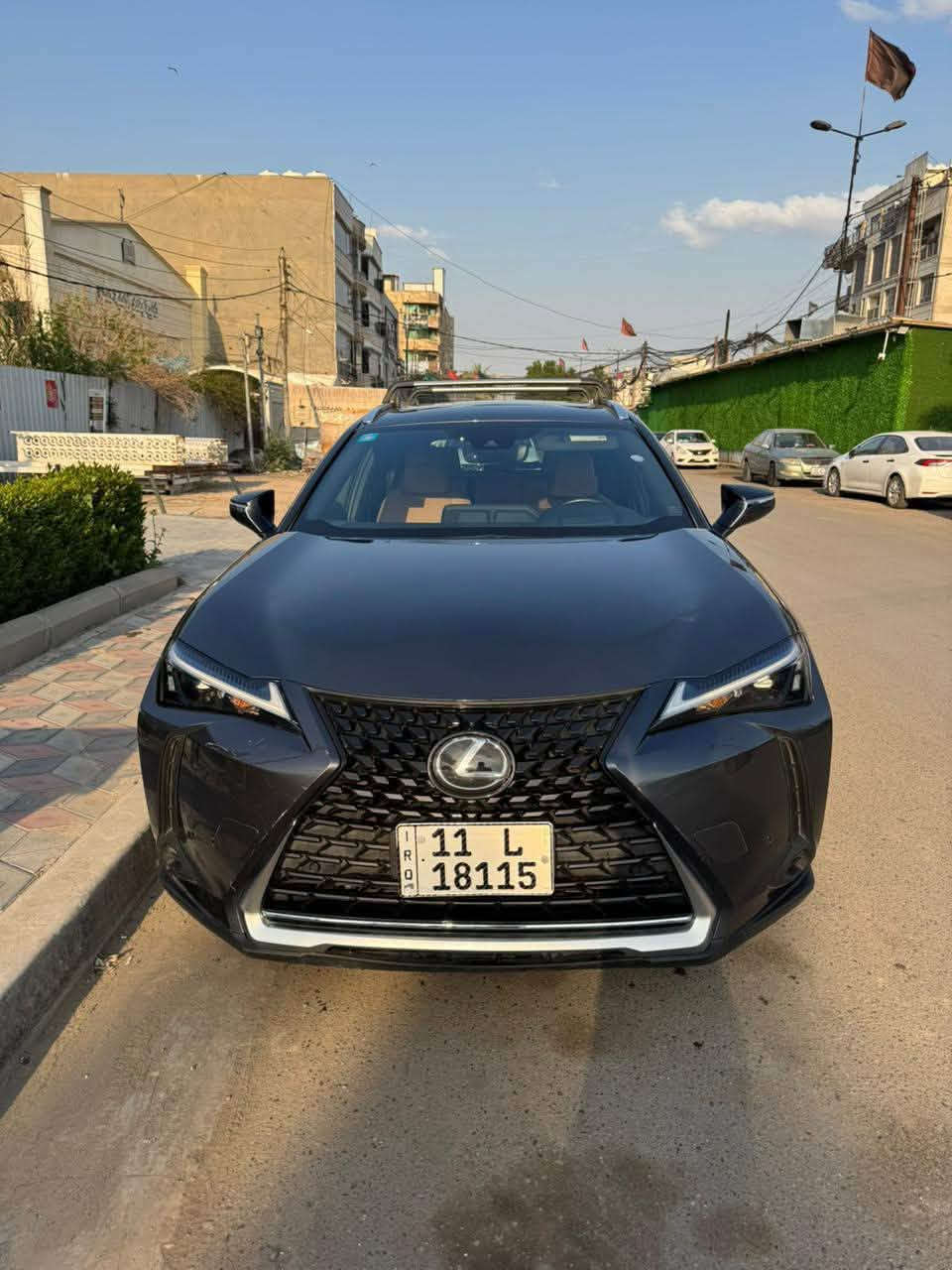 سلام عليكم ورحمة الله
لكزز موديل 2024 هايبرد

Ux250h 

 

فول موصفات 

فتحه

داته شو 

كشنات أمامي تدفئه تبريد 

كشنات كهرباء

ستيرن تدفئه  

كار بلي 

شحن واير ليس

حساسات امامي خلفي 

حساسات مري 

ثلاث وضعيات قياده ايكو سبورت نورمل 

هاند بريك اوتو 

محرك 2000

وبعد موصفات بيها 

حادثه دعاميه اماميه وخلفيه واكعات ونفسهن راجع 

وعندك يم قبق البانزين بارد وصبغ على كد شبر 

ماشيه 23 الف ميل 

سياره نضيفه كلش 

ويمك صور الحادث 

السعر 22 وبيها مجال وماكو هيج سعر اغلب السوك 24 25

***********
الدورة حي الصحه 

 

تحياتي الكم اخوتي
