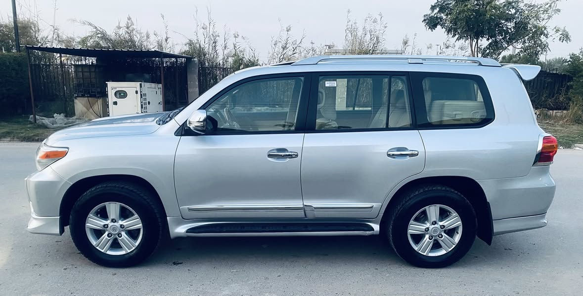 لاندكروز موديل 2014 ساز
فول مواصفات محرك ٦ سلندر
سياره جديده جدا وبدون اي نقص
رقم بغداد الانكليزي وباسمي
مكفوله كفاله عامه من الصبغ والتبديل والمحرك والگير والصدر وتخم تاير كله جديد وعلى الفحص
فقط بارد بسيط
السعر  ٣٧٥٠٠$
***********
مكان السياره بغداد حي الجامعه
