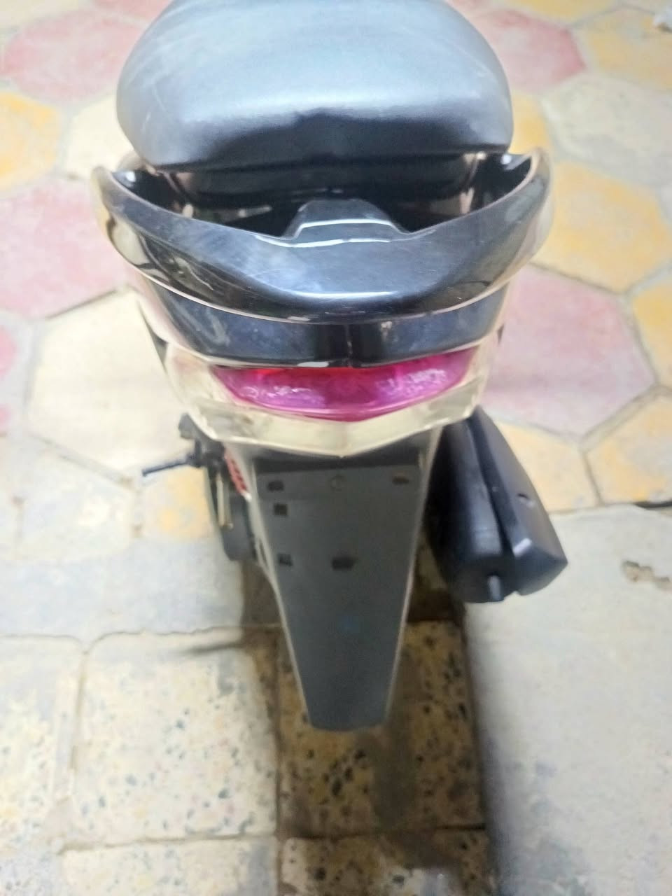 سلام عليكم دراجه ماكس منغولي للبيع نضيفه وحلوه شغاله من طول الطول سلف هندر كهربائيات كلها شغاله بوشه 50  بلاد مامفتوحه سعر 600  جيب وياك فيتر وفحص شراي اتصل على رقم مكاني صالحيه قرب سيد جابر ***********
