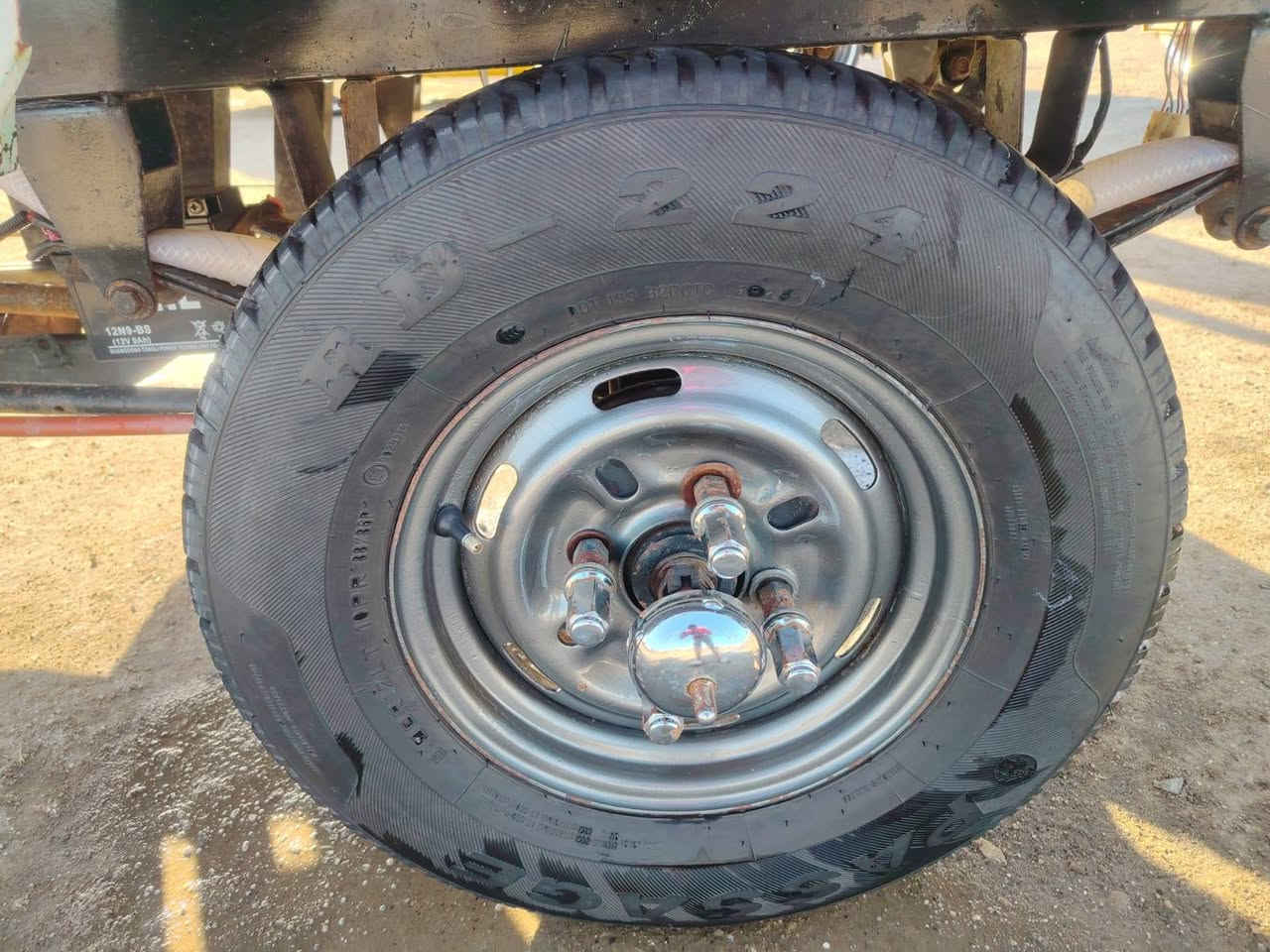 سلام عليكم شباب ستوته مديل 2015 برغي ما مفتوح بيها المكينه مواصفات كامله ***********
