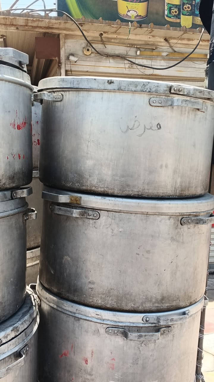 سلام عليكم مستعدون لخدمتكم لتأجير الكراسي والخيم ومبردات وكافته اواني الطعام 
 (***********)
اهلا وسهلا
